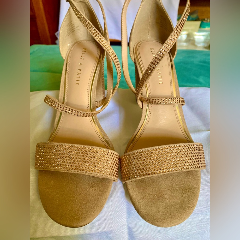 Kelly & Katie Rose Gold Paloona Sandal - Picture 3 of 11